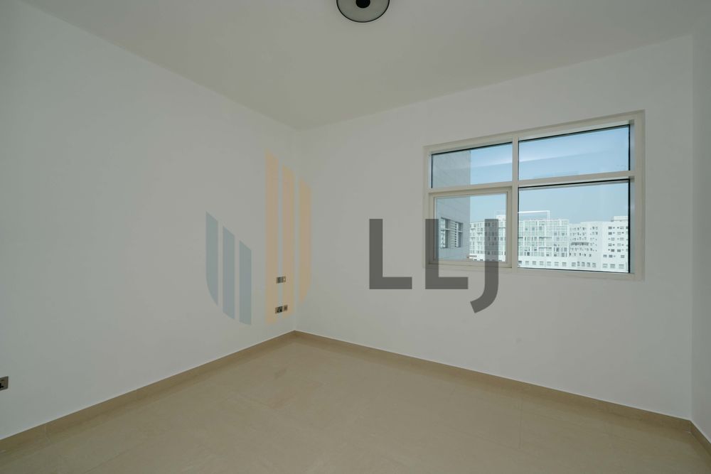gallery thumbnail 1