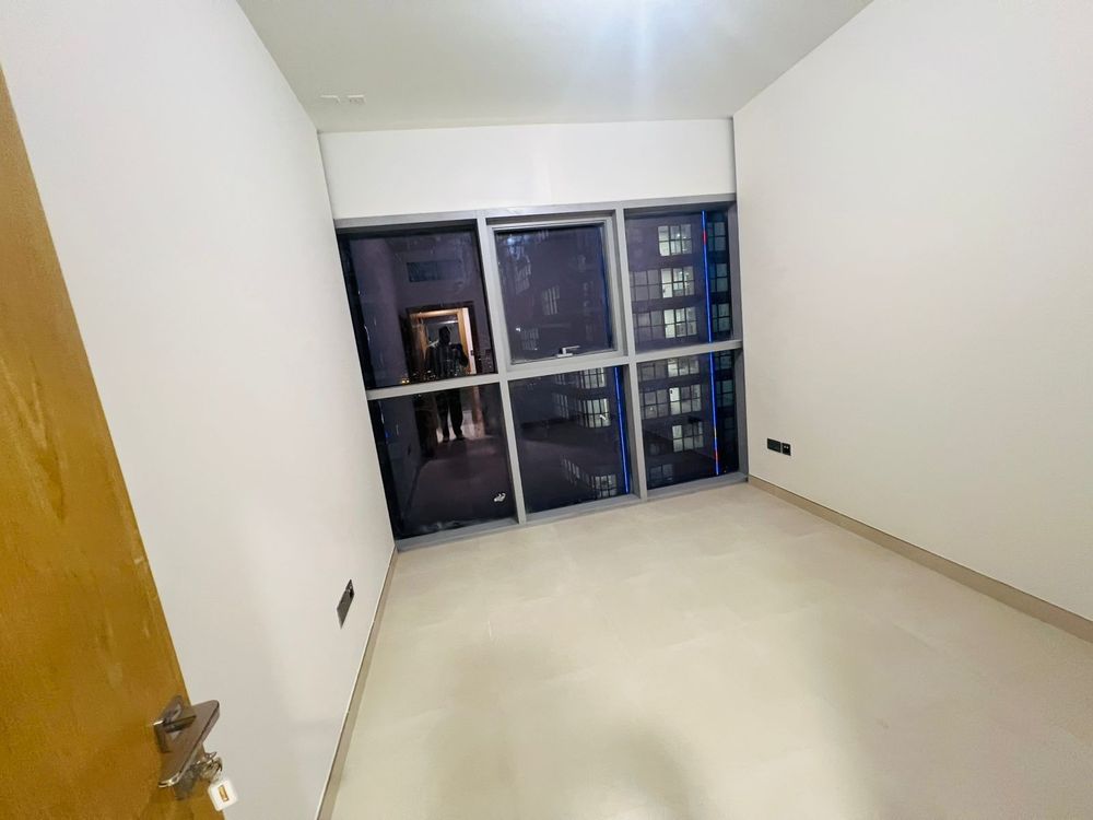gallery thumbnail 1