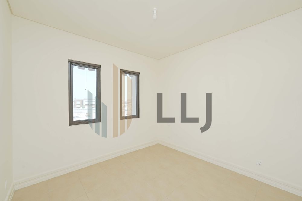 gallery thumbnail 2