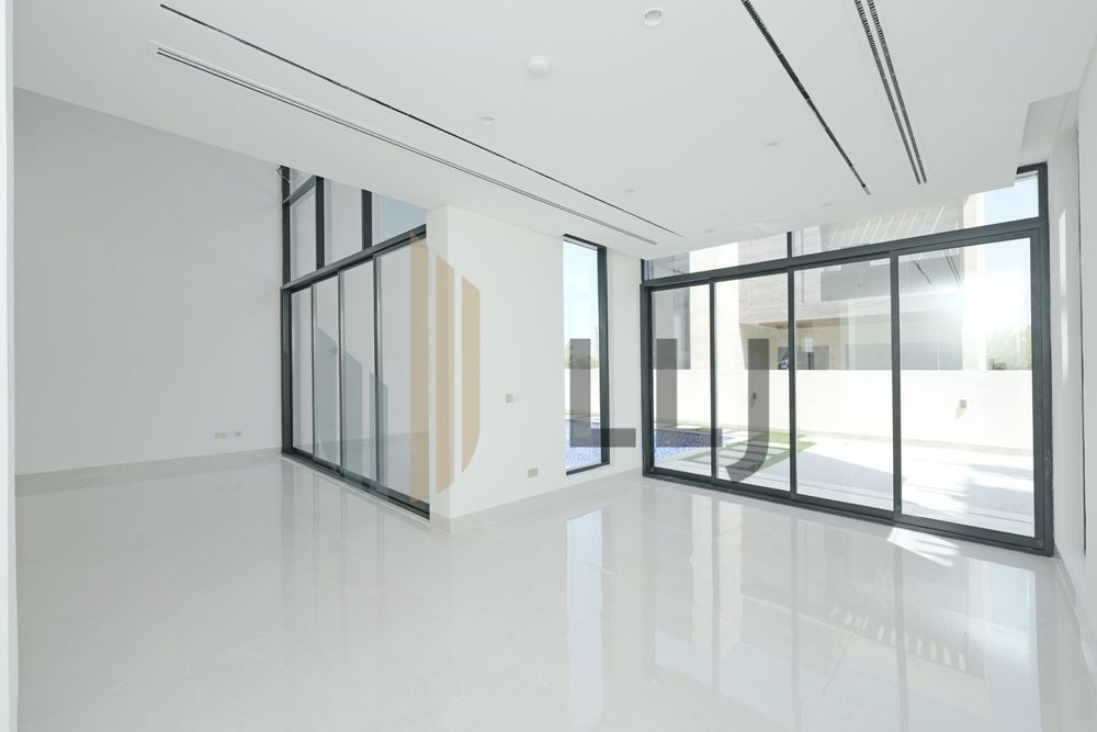 gallery thumbnail 1