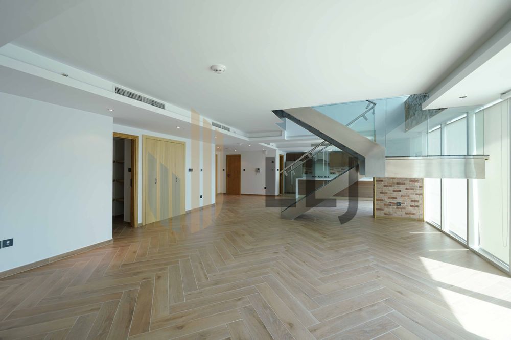 gallery thumbnail 1