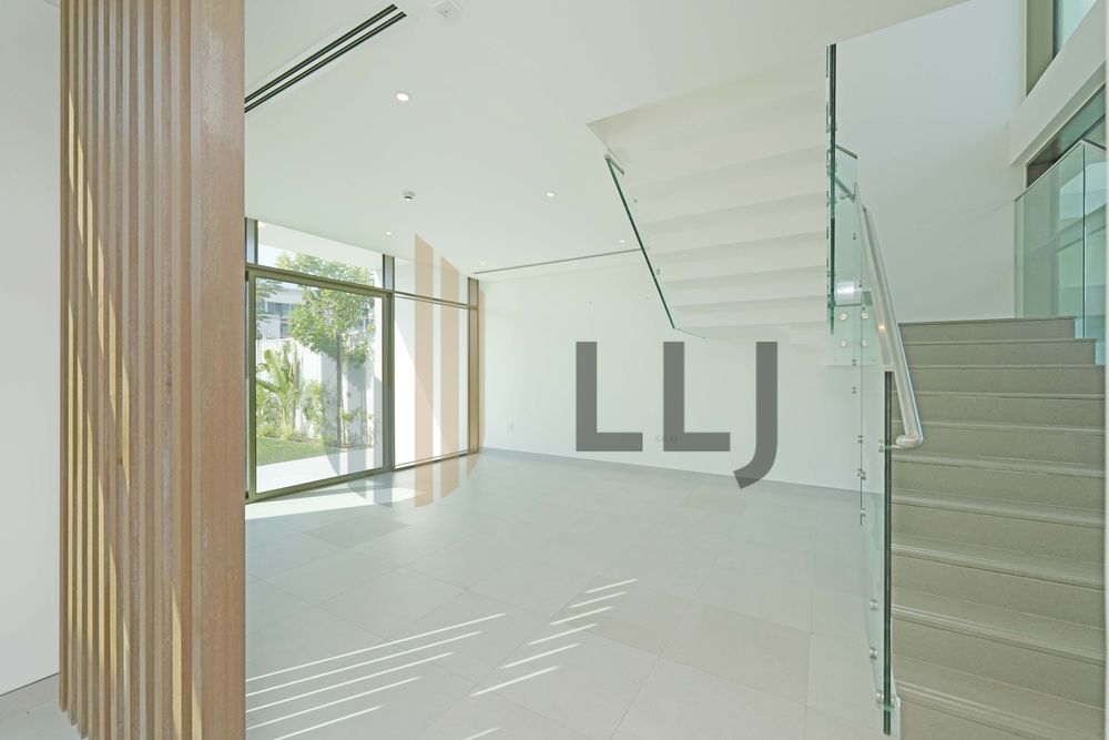 gallery thumbnail 0