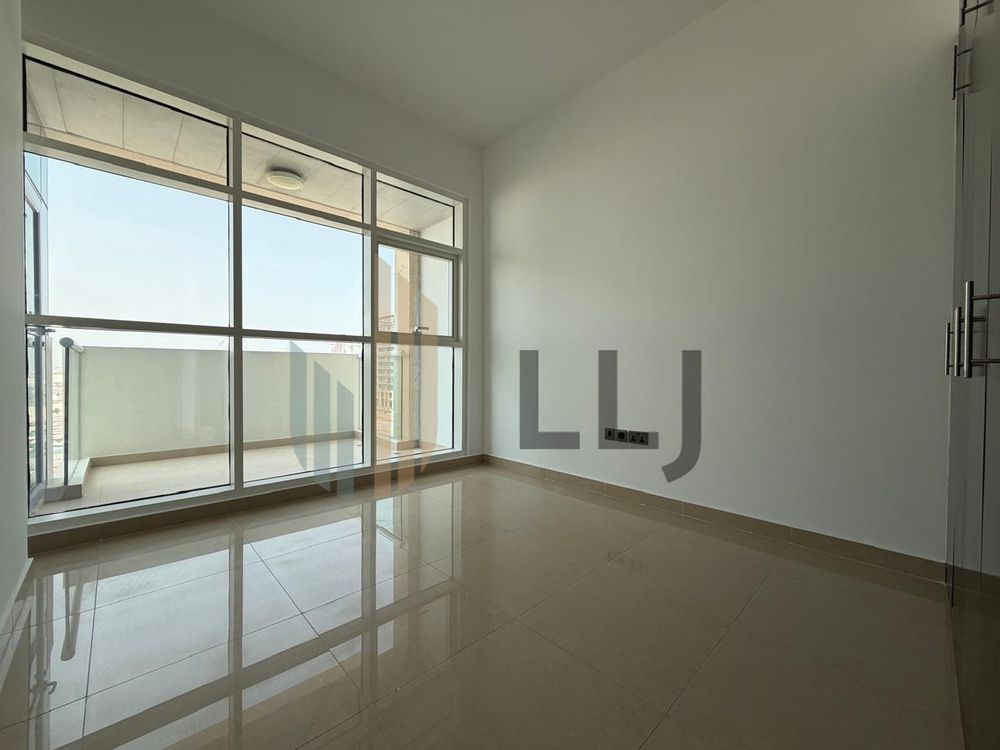 gallery thumbnail 1