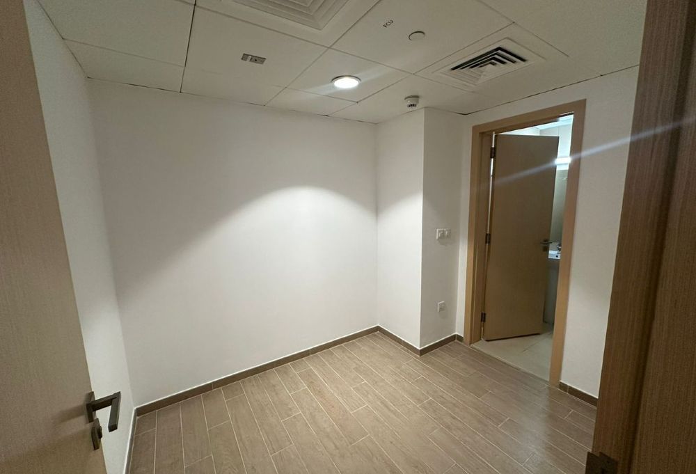 gallery thumbnail 2